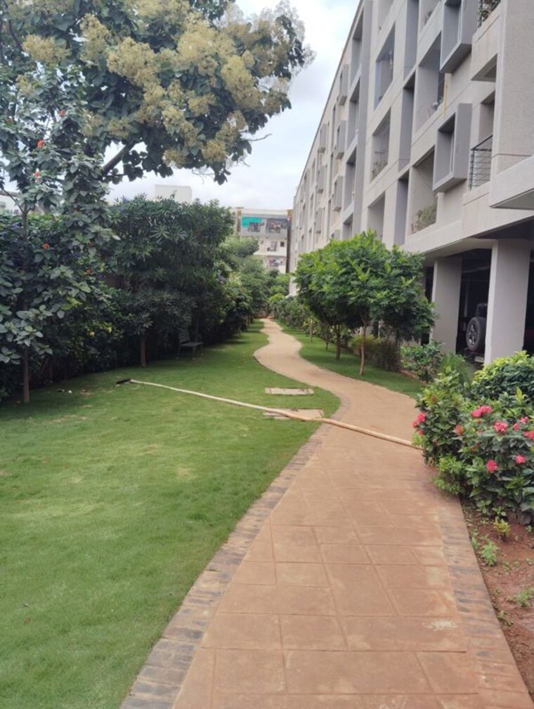 Garden, surbacon-cedar 2 Bedroom 980 Sq.Ft. Apartment In Electronic City Phase ii Bangalore 10598968