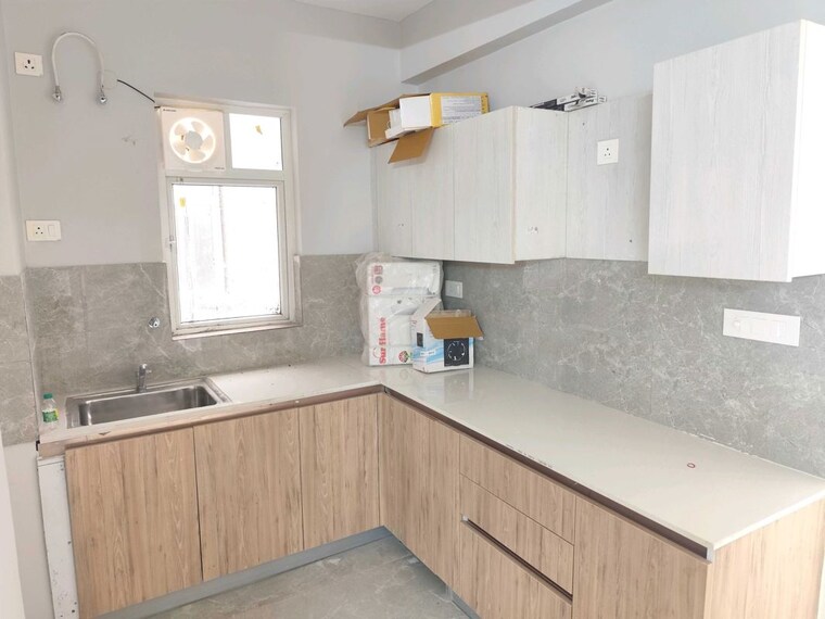 Bathroom, sector 21 3 Bedroom 1250 Sq.Ft. Builder Floor In Sector 21 Gurgaon 10628909