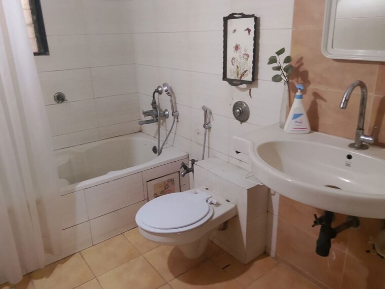 Bathroom, serenity-complex 2 Bedroom 750 Sq.Ft. Apartment In Andheri West Mumbai 10628836
