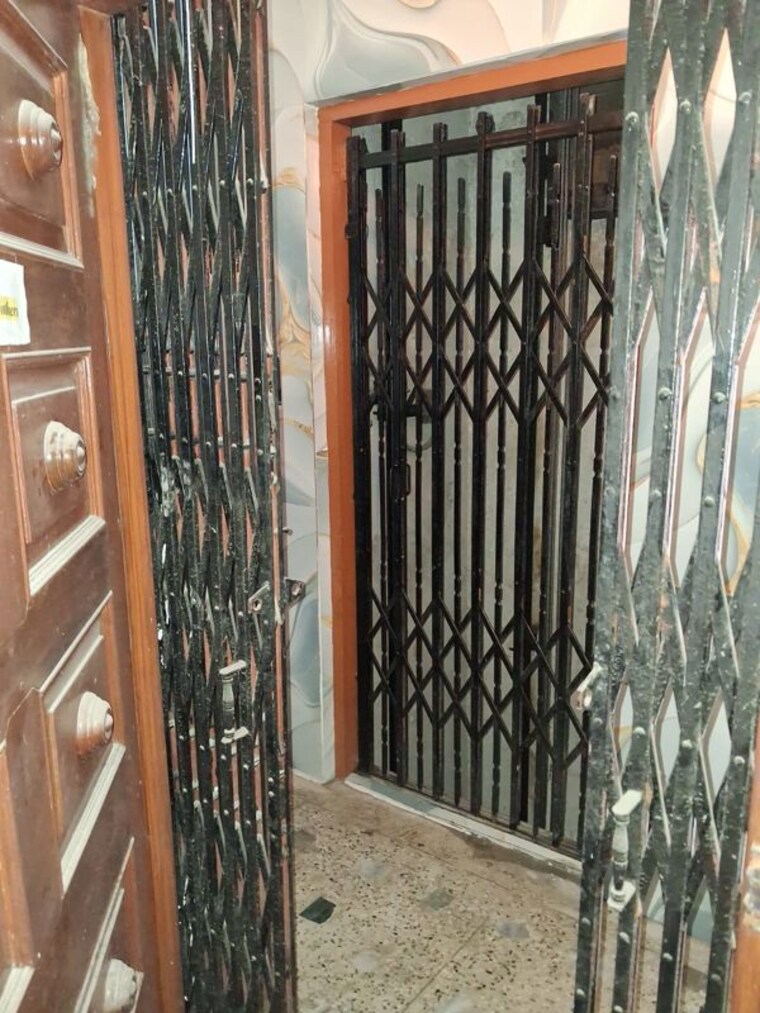 Lobby, lake-town-block-a 2 Bedroom 1000 Sq.Ft. Apartment In Lake Town Kolkata 10628895