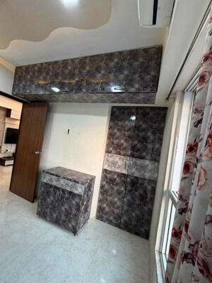 Furnished Amenities in 2 BHK Apartment at Lodha Amara, Kolshet Road – for Sale