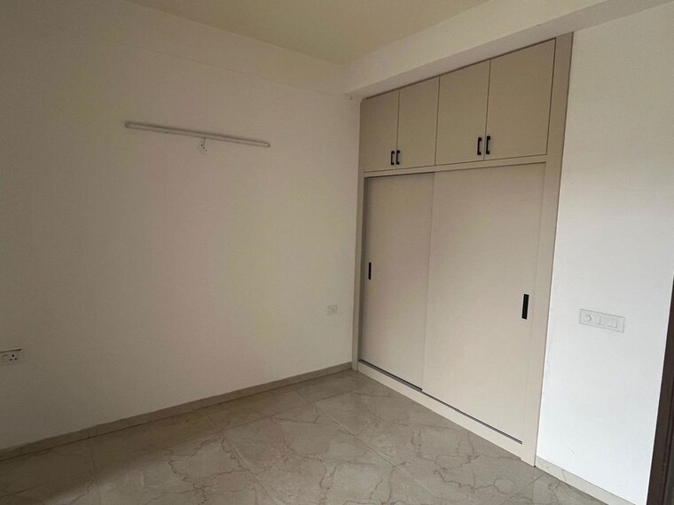 Room, smart-world-orchard 2.5 Bedroom 2836 Sq.Ft. Apartment In Sector 61 Gurgaon 10628937