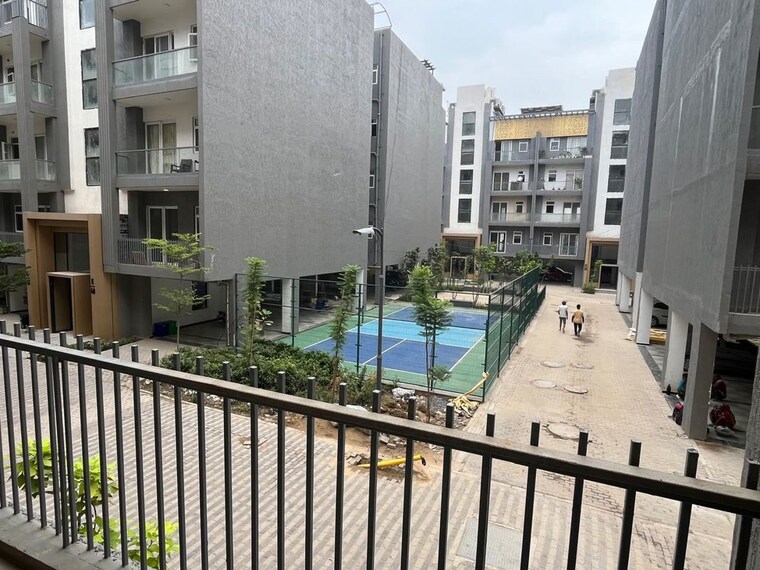 Balcony, smart-world-orchard 2.5 Bedroom 2836 Sq.Ft. Apartment In Sector 61 Gurgaon 10628937