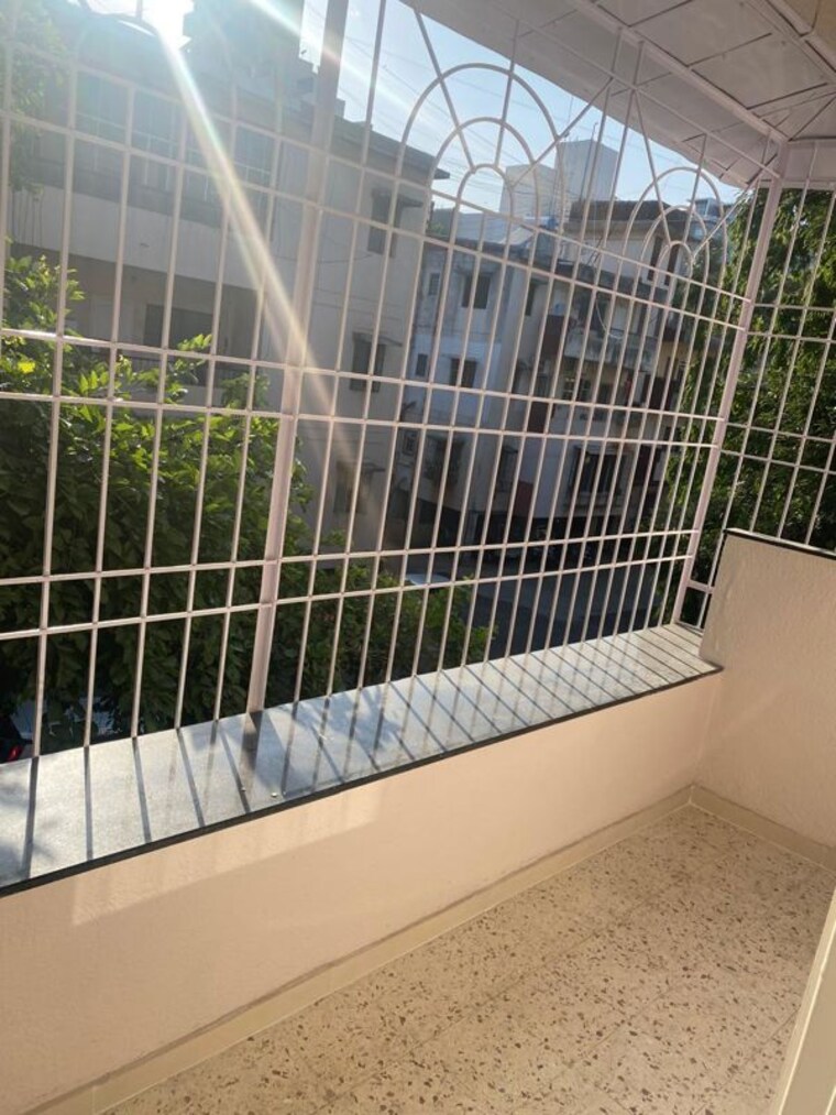 Balcony, shri-senapati-bapat-chs 2.5 Bedroom 15000 Sq.Ft. Apartment In Senapati Bapat Road Pune 10628940