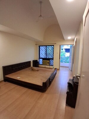 Room in 3 BHK Villa at Clover Village Villa, Wanwadi – for Sale