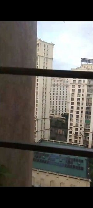  2 BHK Apartment at Hiranandani Estate Rodas Enclave, Ghodbunder Road – for Sale