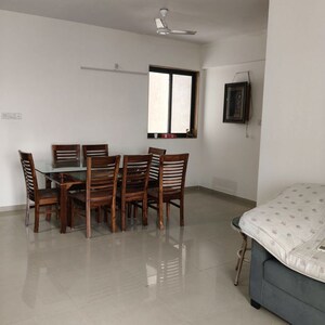 Room in 2 BHK Apartment at Rustomjee Elanza, Malad West – for Rent