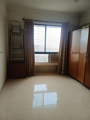 Room in 4 BHK Apartment at Ganga Satellite, Wanwadi – for Sale