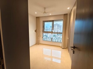 Furnished Amenities in 2 BHK Apartment at Hiranandani Highland, Powai – for Rent