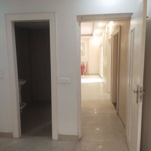 Building Lobby in 3.5 BHK Apartment at Patel Neotown, Tech Zone 4 Greater Noida – for Rent