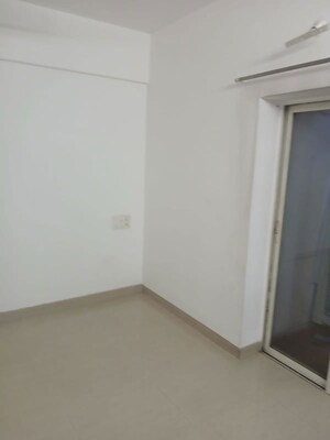 Room in 2 BHK Apartment at Kundan Freshia, Baner – for Rent