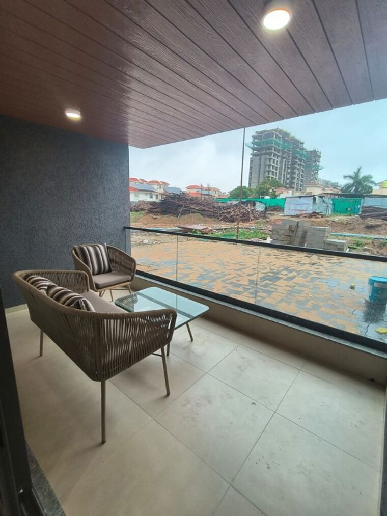 Balcony, courtyard-tiara 4 Bedroom 2706 Sq.Ft. Apartment In Bhayli Vadodara 10628960