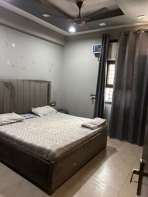 Bedroom in 2 BHK Builder Floor at Unitech Singleton Floors South City, Sector 50 – for Sale