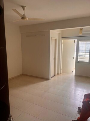 Room in 3 BHK Apartment at Azure Prime, Richmond Town – for Rent