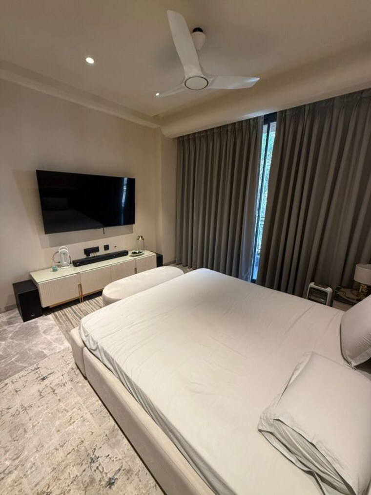 Bedroom, sector 56 4 Bedroom 3600 Sq.Ft. Builder Floor In Sector 56 Gurgaon 10629013