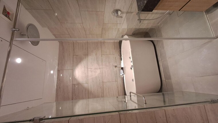 Bathroom, rustomjee-crown 3.5 Bedroom 1795 Sq.Ft. Apartment In Prabhadevi Mumbai 10629056