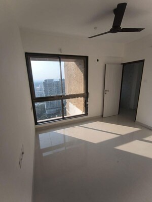 Room in 3 BHK Apartment at Marathon Monte South, Byculla West – for Rent