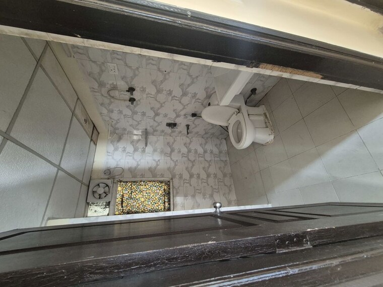 Balcony, sethi-max-royale 2 Bedroom 940 Sq.Ft. Apartment In Sector 76 Noida 10629044