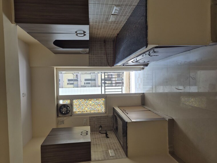 Kitchen, sethi-max-royale 2 Bedroom 940 Sq.Ft. Apartment In Sector 76 Noida 10629044