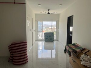 Living Room in 3 BHK Apartment at Kalpataru Magnus, Bandra East – for Rent