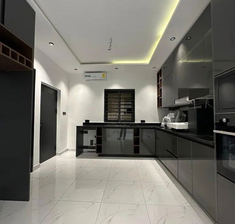 Kitchen, vasavi-atlantis 3 Bedroom 1920 Sq.Ft. Apartment In Narsingi Hyderabad 10628955