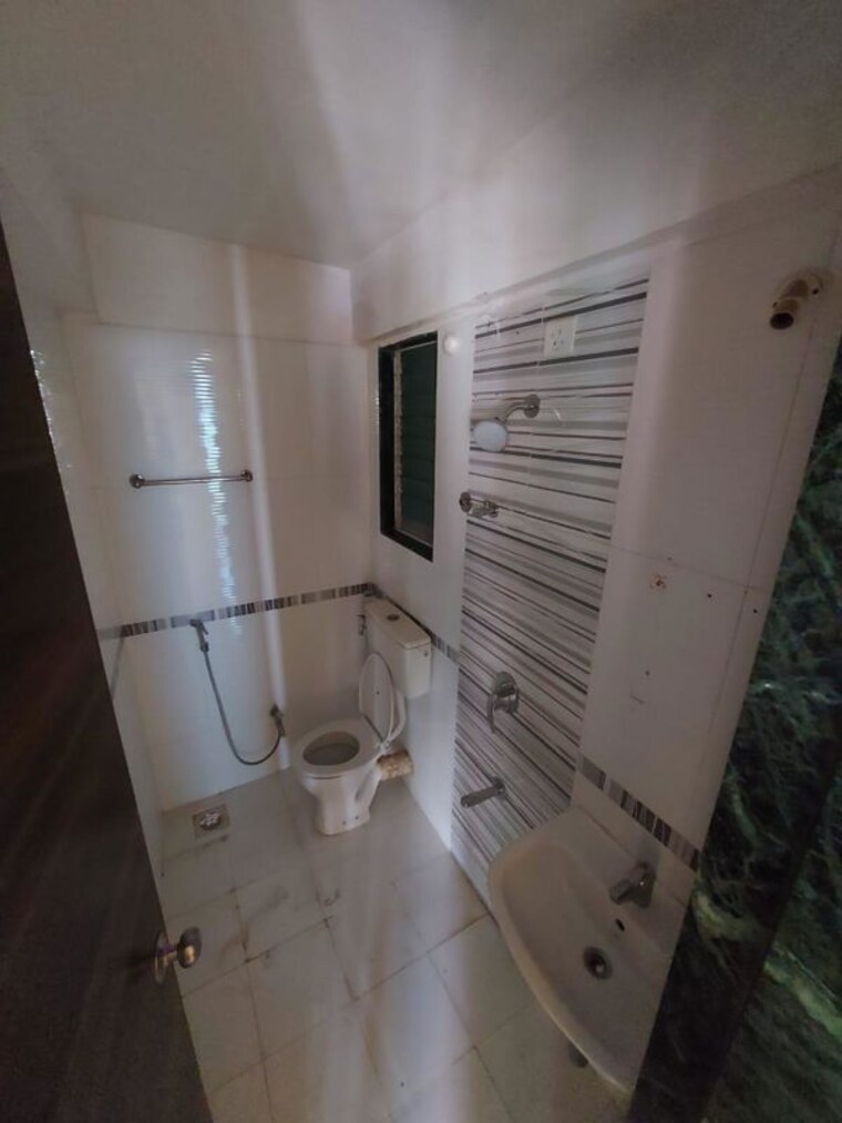 Bathroom, kavya-residency-thane 1 Bedroom 434 Sq.Ft. Apartment In Ghodbunder Road Thane 10625643