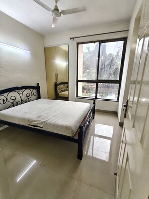 Bedroom in 2 BHK Apartment at Unitech Uniworld Gardens, Sector 47 – for Rent
