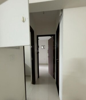 Furnished Amenities in 1 BHK Apartment at Lodha Amara, Kolshet Road – for Rent