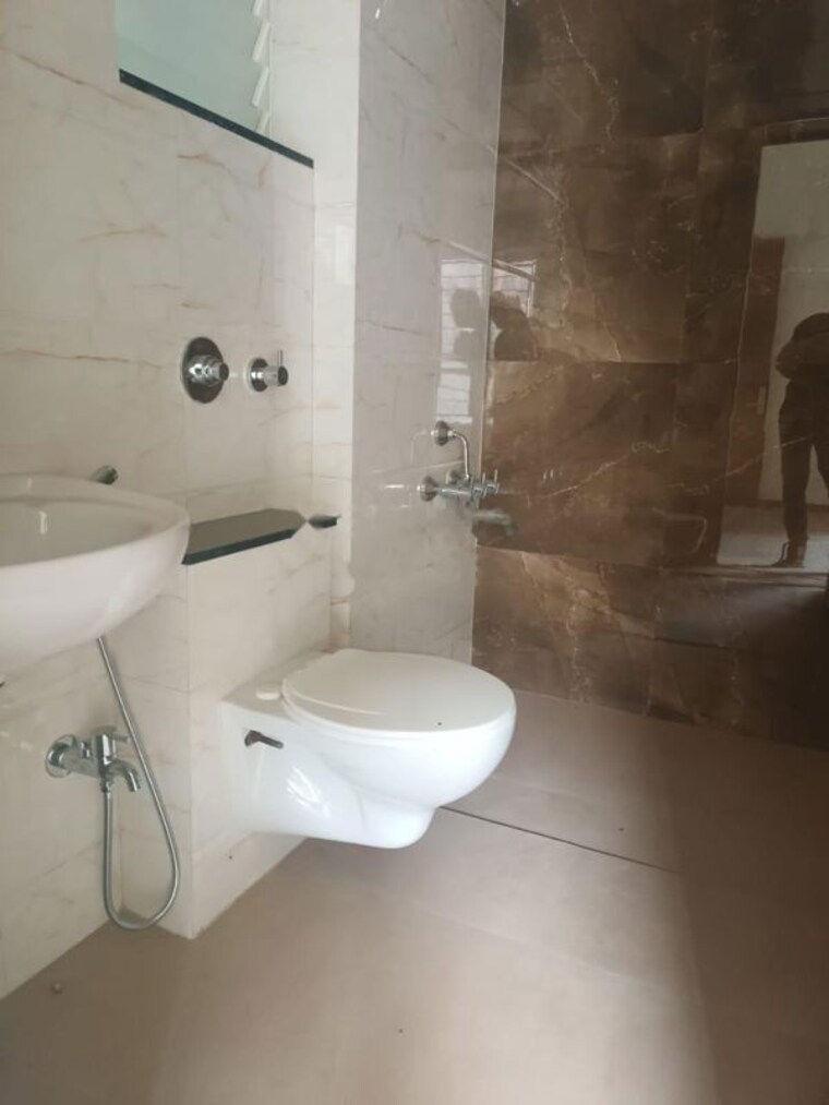 Bathroom, saheel-itrend-homes 1 Bedroom 550 Sq.Ft. Apartment In Hinjewadi Pune 10629132