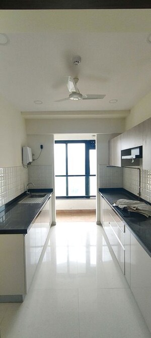 Building Lobby in 3 BHK Apartment at Kalpataru Magnus, Bandra East – for Sale