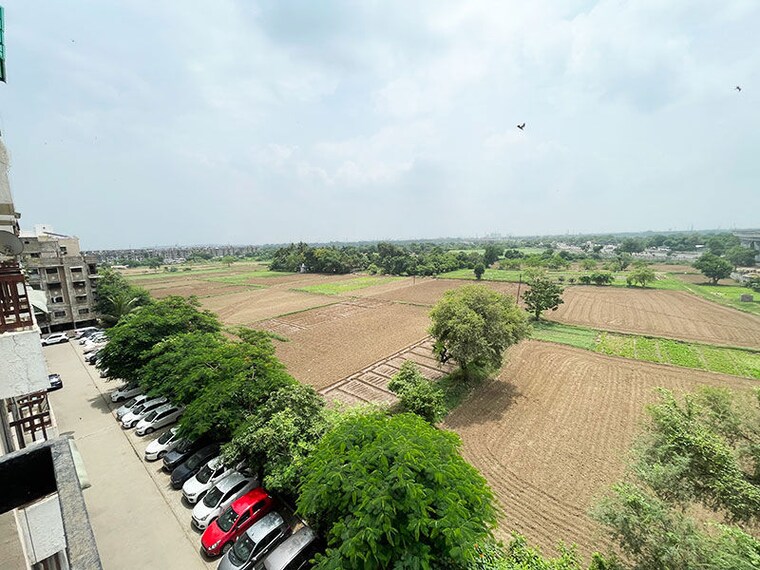 Garden, vasna 2 Bedroom 124 Sq.Yd. Apartment In Vasna Ahmedabad 10629147