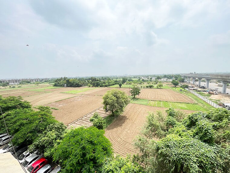 Garden, vasna 2 Bedroom 124 Sq.Yd. Apartment In Vasna Ahmedabad 10629147