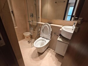 Team Area in 3 BHK Apartment at Hiranandani Highland, Powai – for Rent