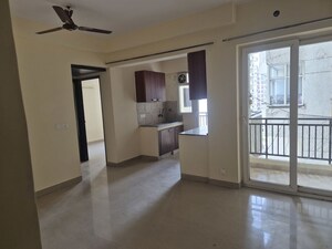 Room in 2 BHK Apartment at Sethi Max Royale, Sector 76 – for Rent