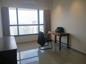 Team Area in 5 BHK Apartment at Kalpataru Magnus, Bandra East – for Sale
