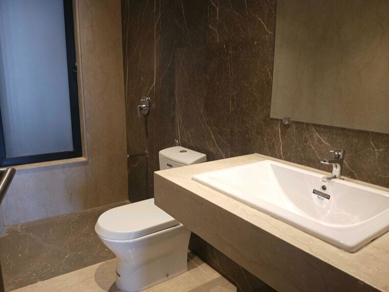 Bathroom, kalpataru-magnus 5 Bedroom 1870 Sq.Ft. Apartment In Bandra East Mumbai 10629174