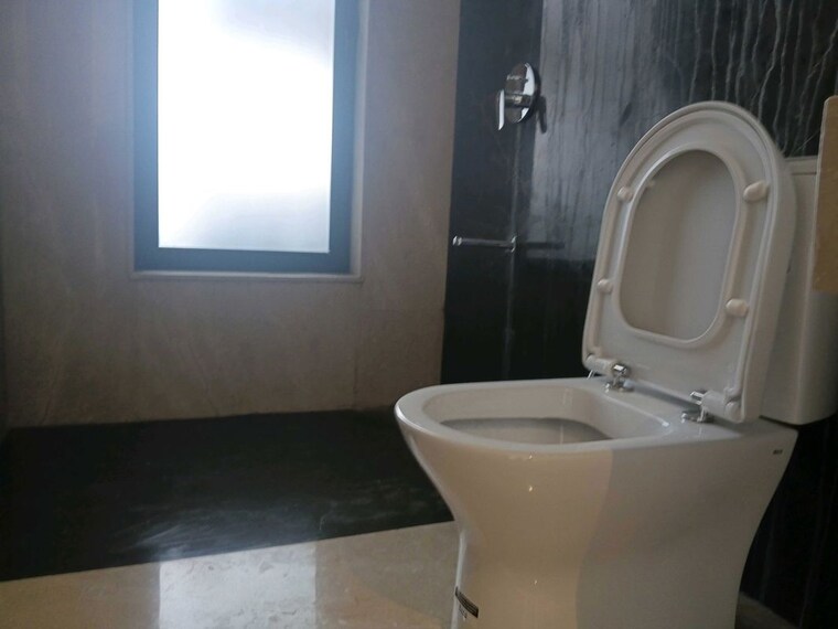 Bathroom, kalpataru-magnus 5 Bedroom 1870 Sq.Ft. Apartment In Bandra East Mumbai 10629174