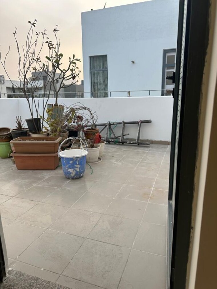 Balcony, sector 2 dwarka 3.5 Bedroom 1600 Sq.Ft. Apartment In Sector 2 Dwarka Delhi 10629206