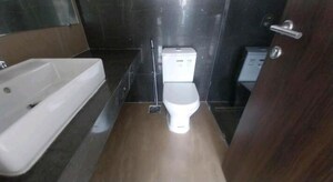 Bathroom in 4 BHK Apartment at Kalpataru Magnus, Bandra East – for Sale