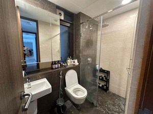 2 BHK Apartment For Rent in Chandak Cornerstone, Worli