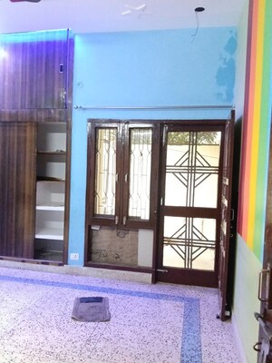 Room in 2 BHK Independent House at Gomti Nagar – for Rent