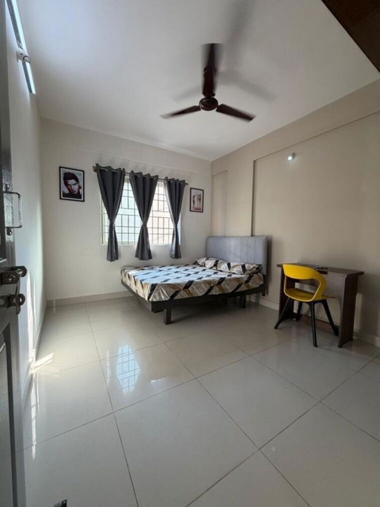Living Room, sri-nilaya-hsr-layout 1 Bedroom 600 Sq.Ft. Apartment In Hsr Layout Bangalore 10629262
