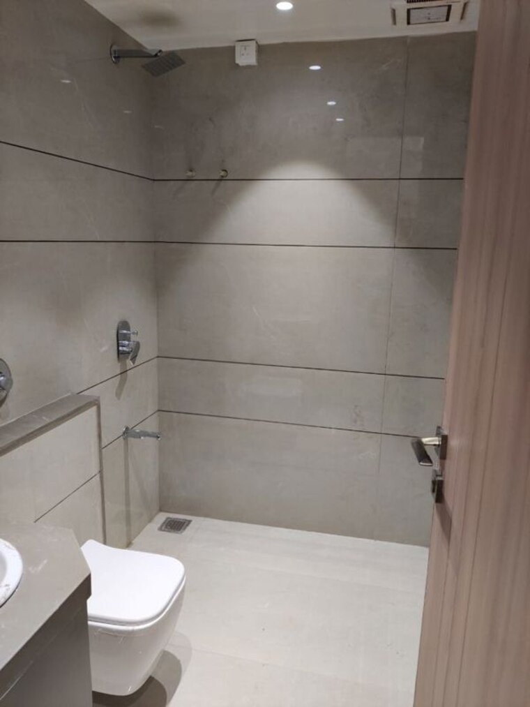 Bathroom, labh-elegance 4 Bedroom 1390 Sq.Ft. Apartment In Bhayli Vadodara 10629182