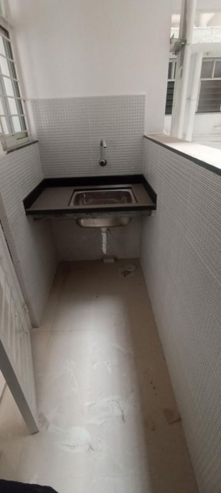 Kitchen, krisala-41-elite 2 Bedroom 975 Sq.Ft. Apartment In Tathawade Pune 10629281