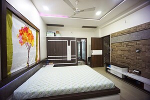Bedroom in 4 BHK Independent House at Motera – for Sale