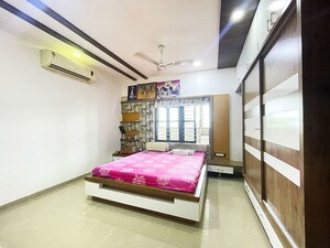 Bedroom in 4 BHK Independent House at Motera – for Sale