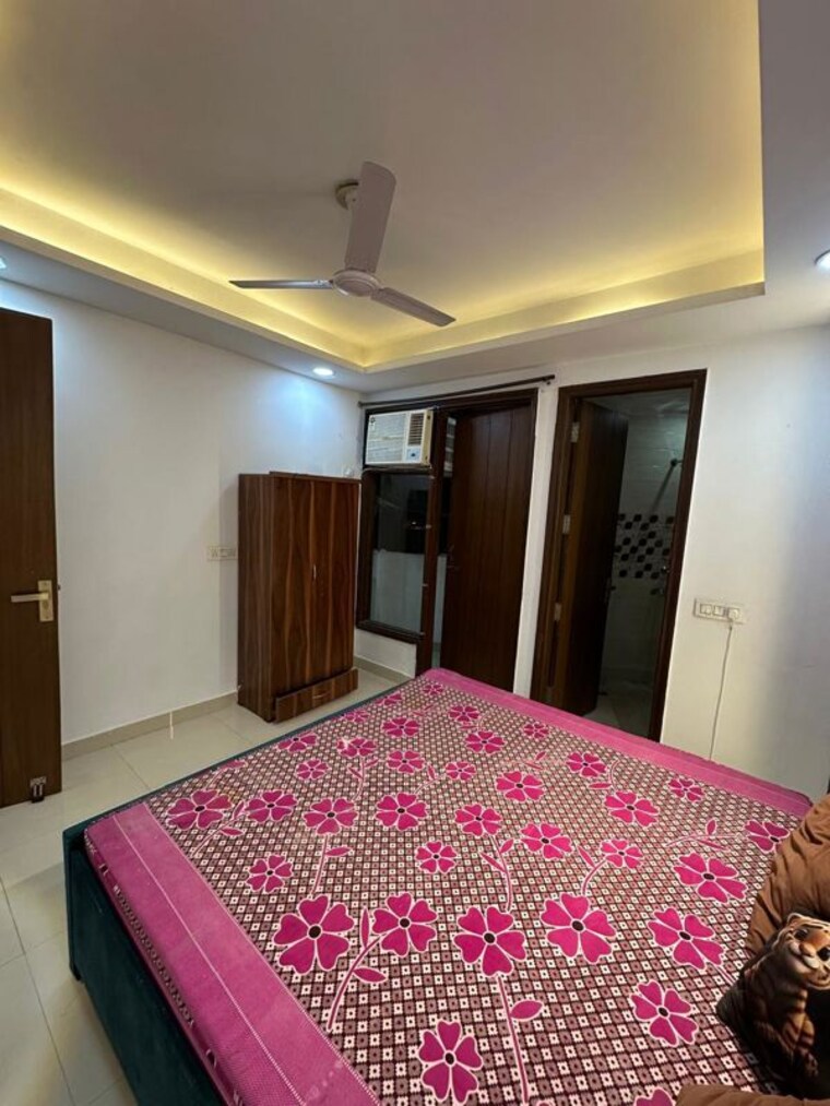 Bedroom, freedom fighters enclave 2 Bedroom 1000 Sq.Ft. Builder Floor In Freedom Fighters Enclave Delhi 10629322