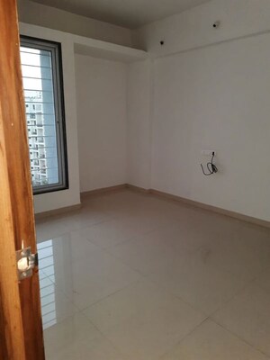 Room in 2 BHK Apartment at Ashtekar Leela Grandeur, Hadapsar – for Sale