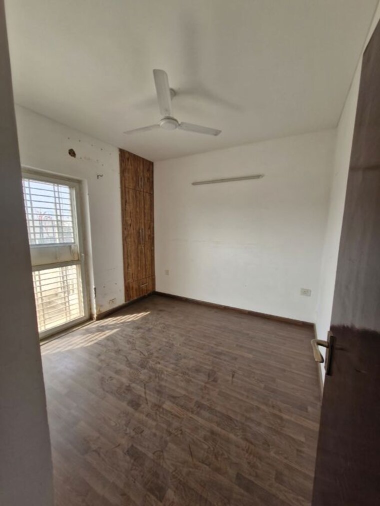 Room, bptp-park-elite-floors 3 Bedroom 250 Sq.Ft. Builder Floor In Sector 85 Faridabad 10629302