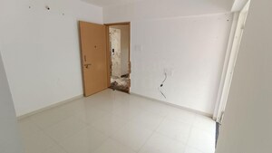 Room in 2 BHK Apartment at VTP Sierra, Baner – for Rent